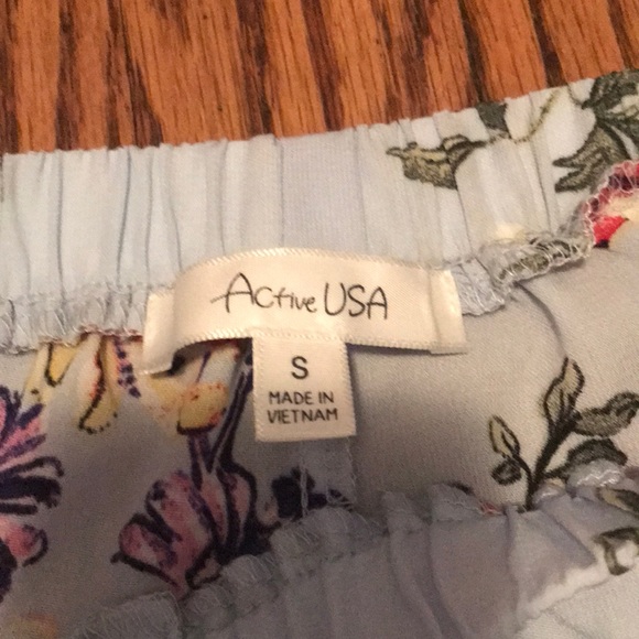 Flare Shorts - Picture 2 of 2